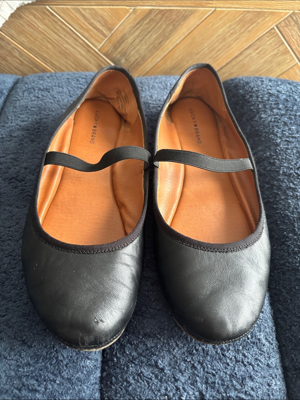 Lucky Brand Black Leather Ballet Flats with Elastic Strap